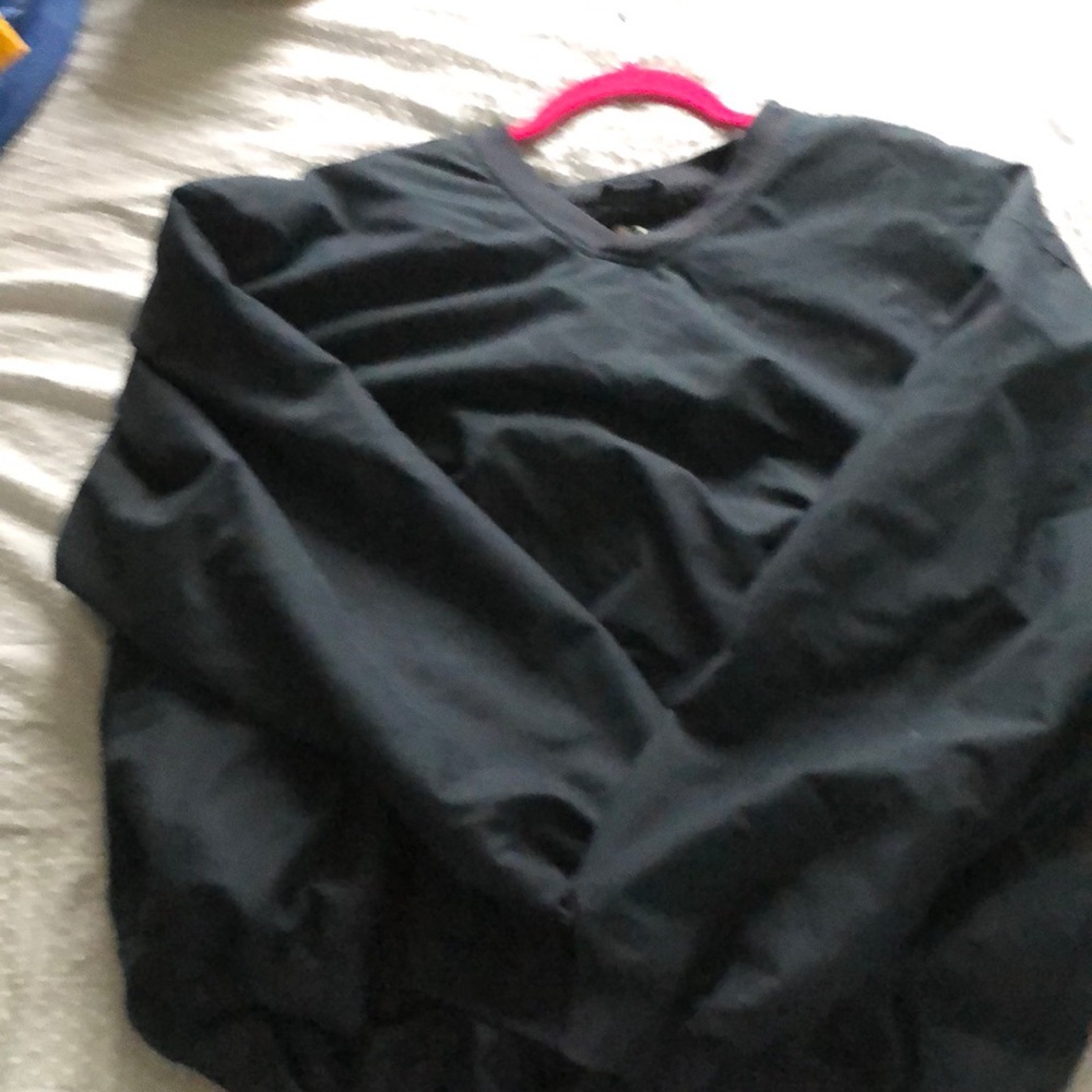 Wind breaker